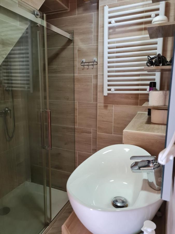 Flamingo Apartman Balatonszarszo Esterno foto