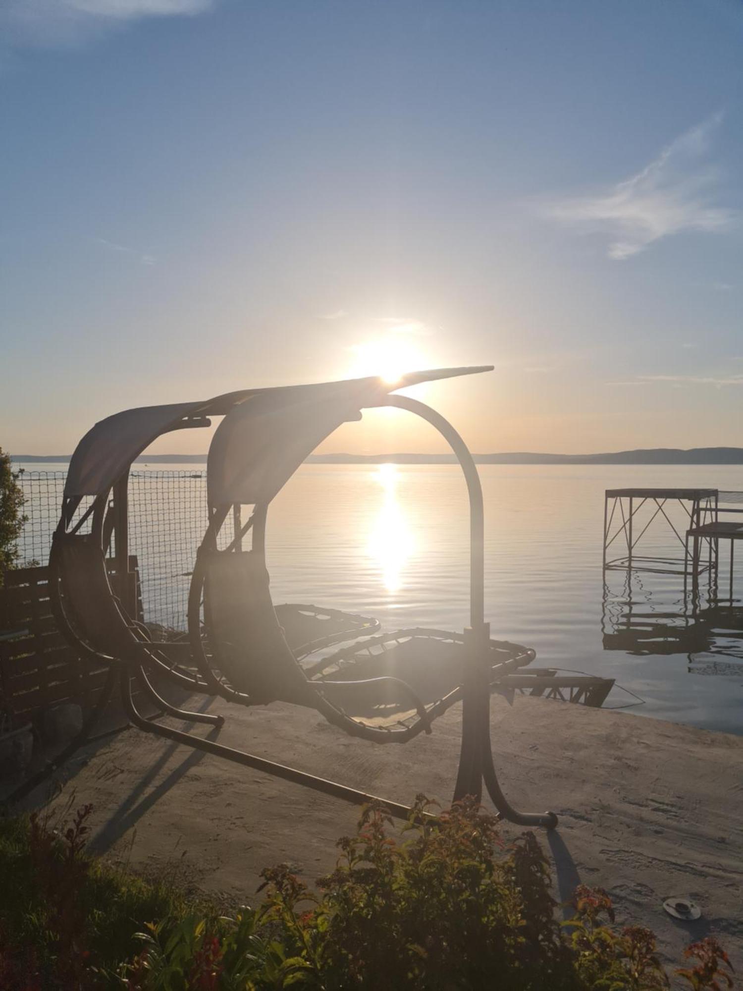 Flamingo Apartman Balatonszarszo Esterno foto